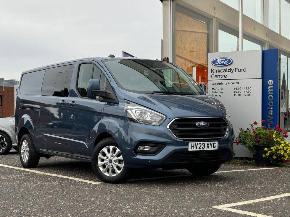 FORD TRANSIT CUSTOM 2.0 EcoBlue 130ps Low Roof D/Cab Limited Van Auto 30,995