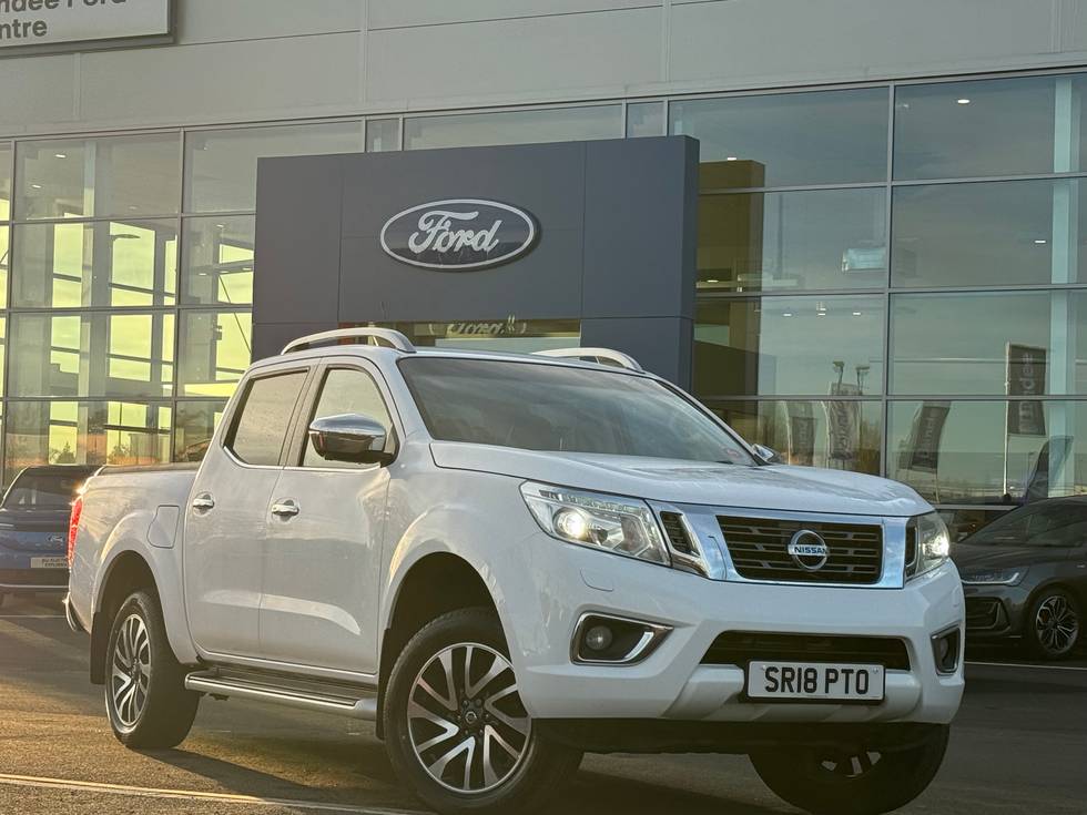 NISSAN NAVARA Double Cab Pick Up Tekna 2.3dCi 190 4WD 17,495