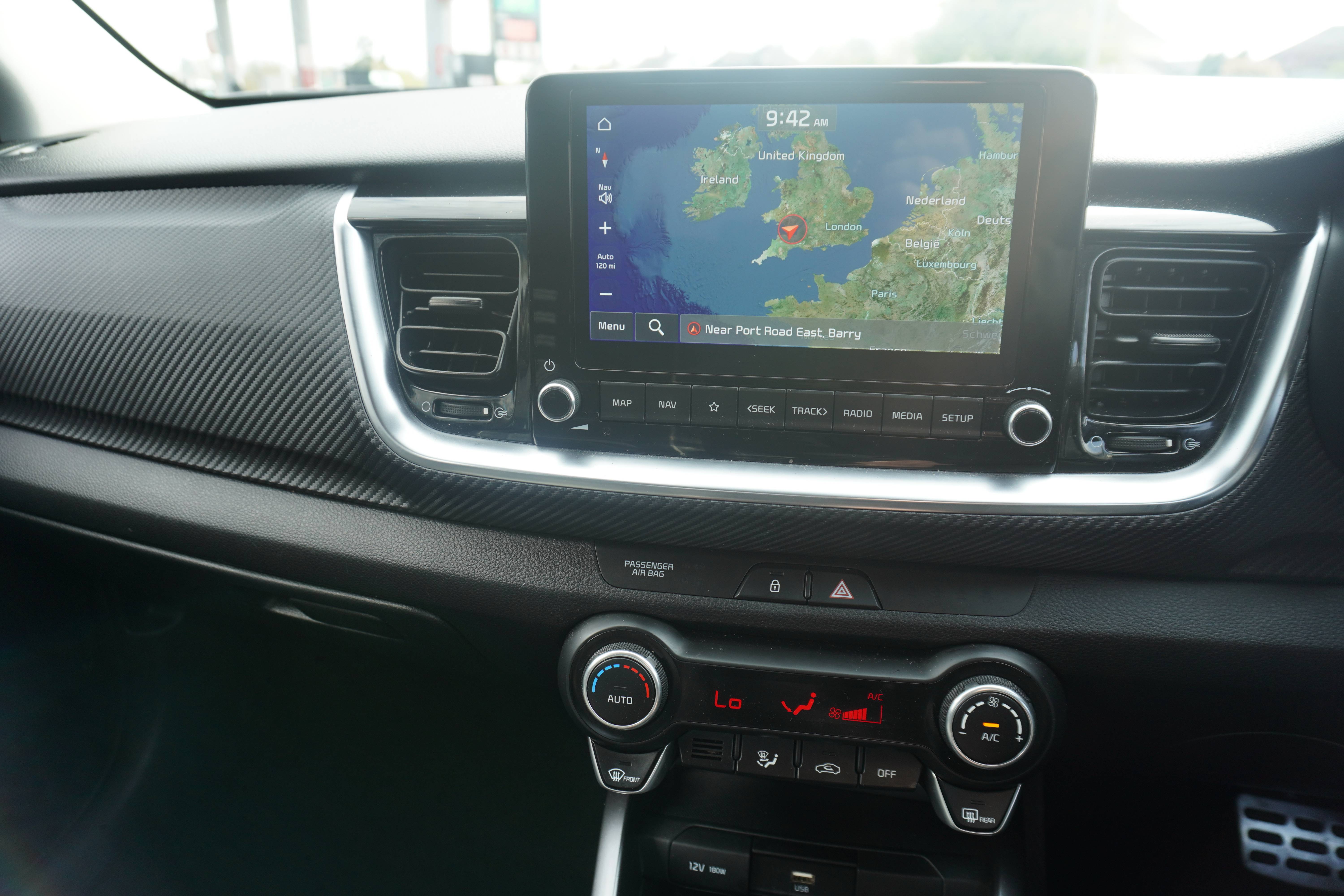2025 75 KIA STONIC