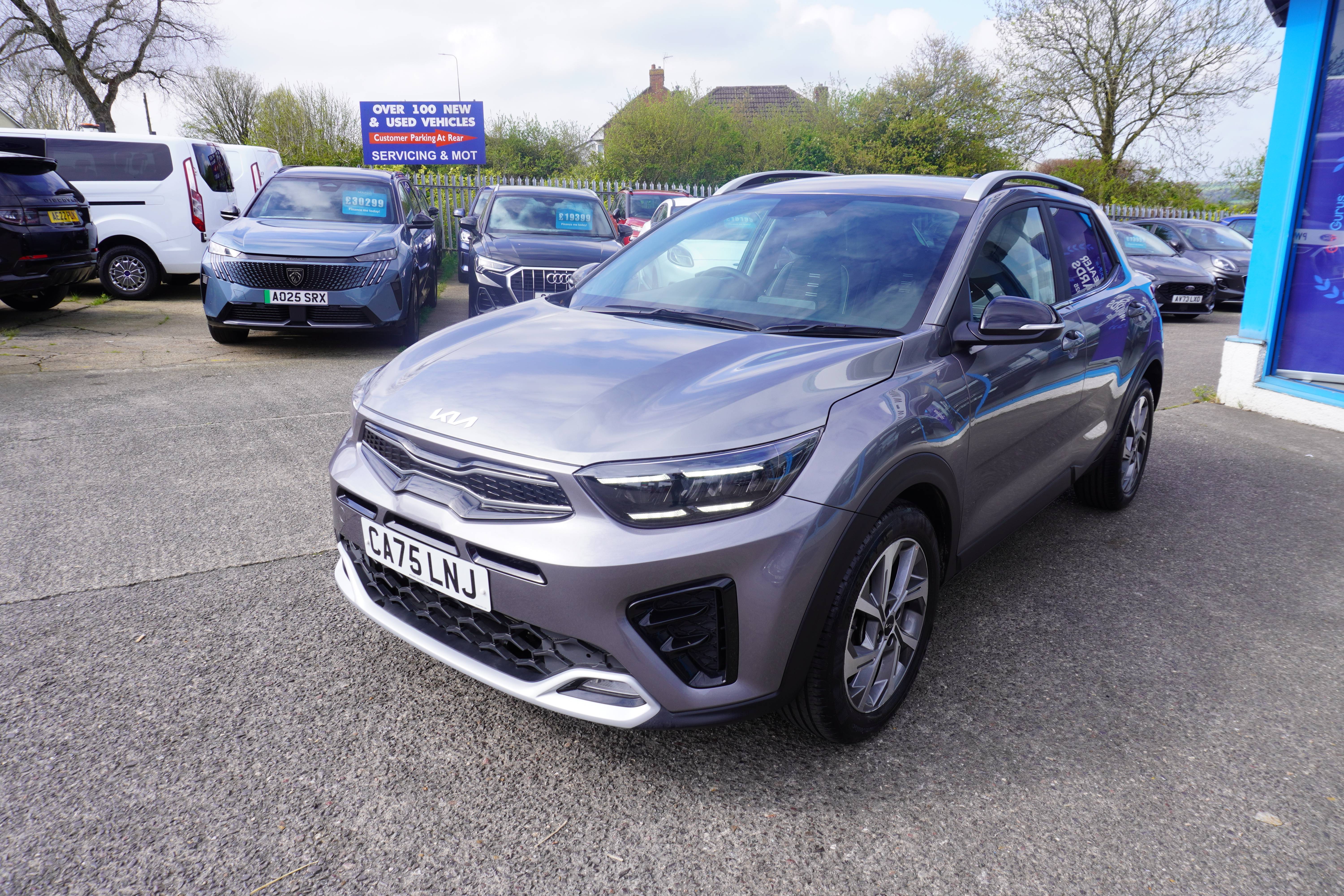 2025 75 KIA STONIC