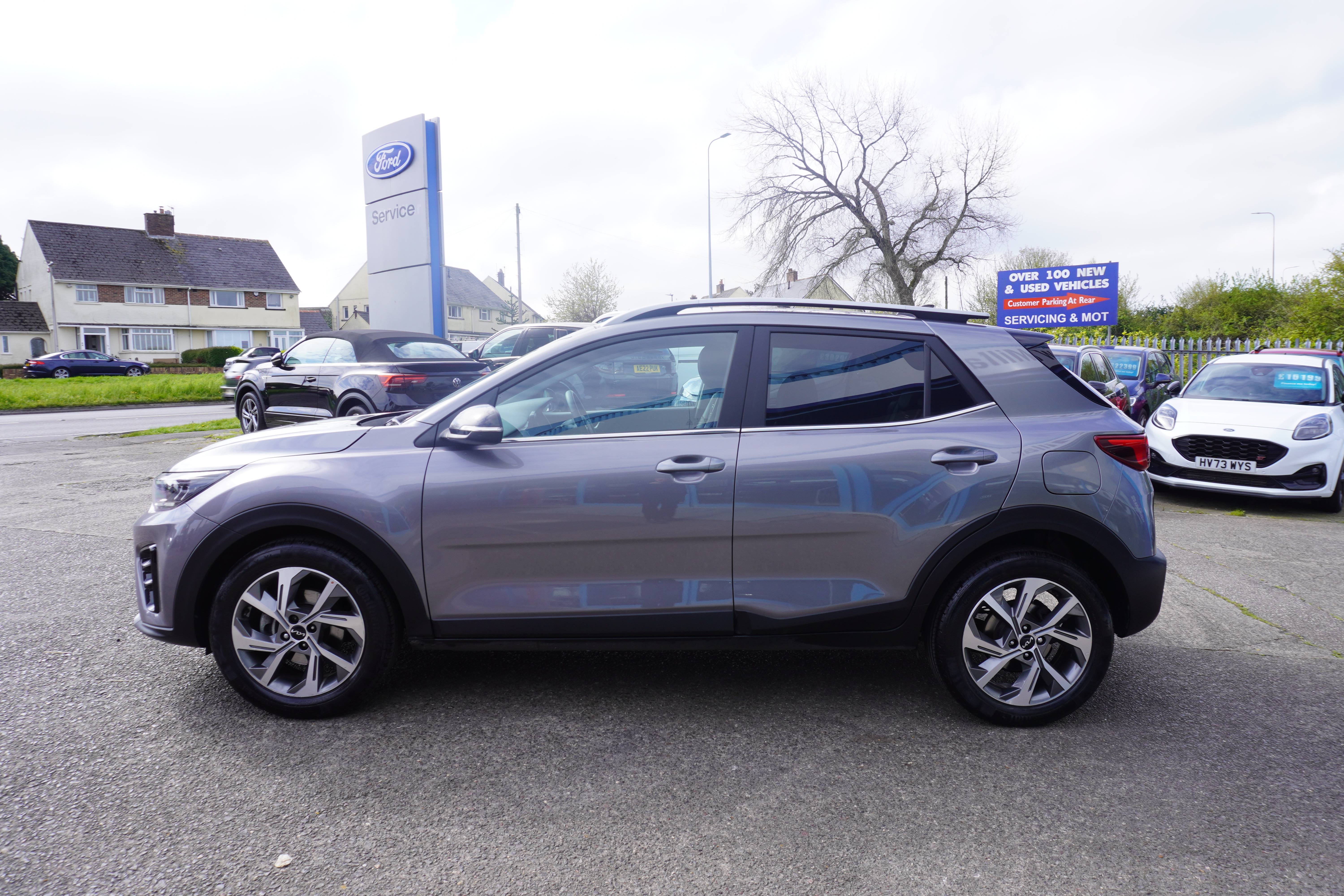 2025 75 KIA STONIC