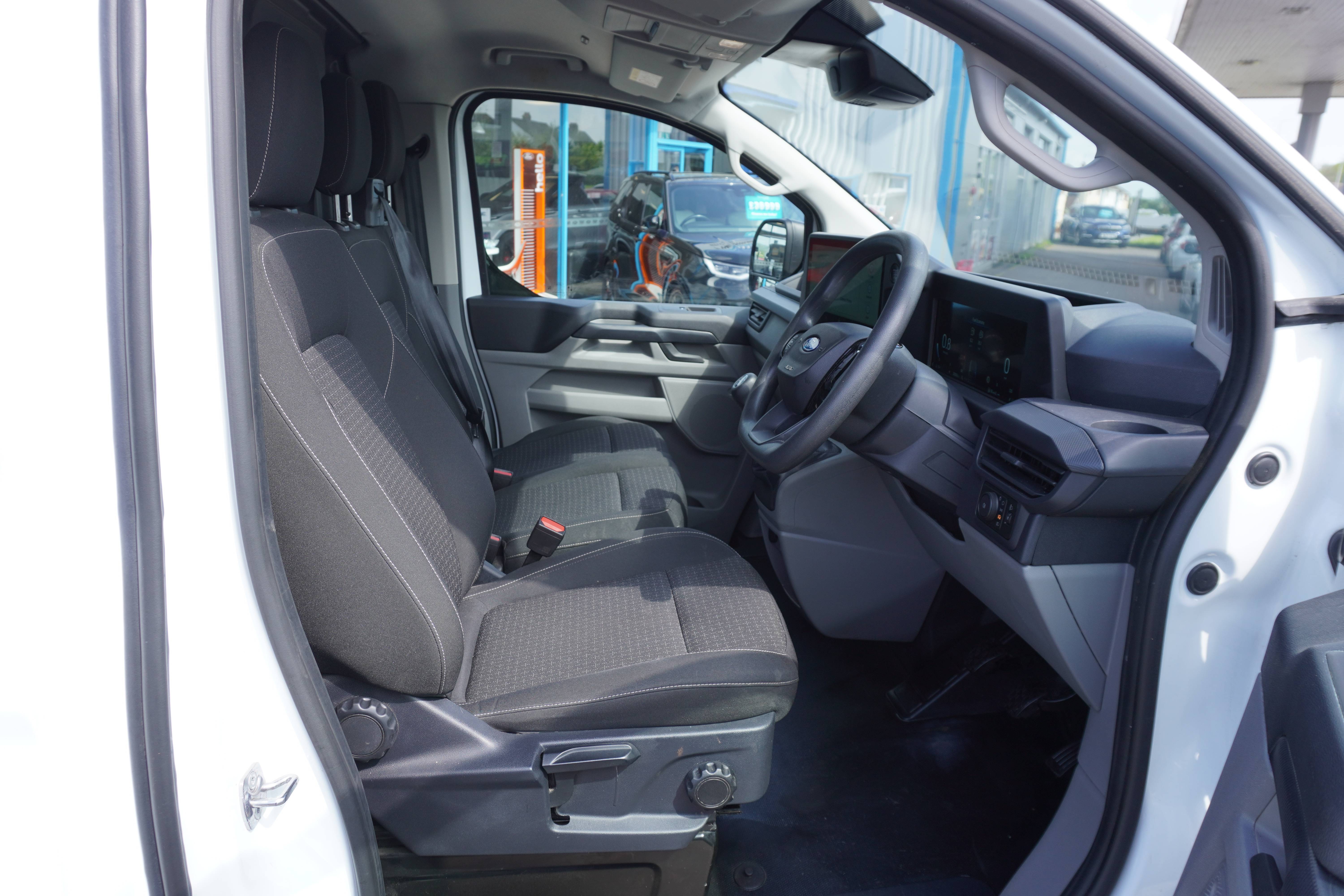 2025 25 FORD TRANSIT CUSTOM