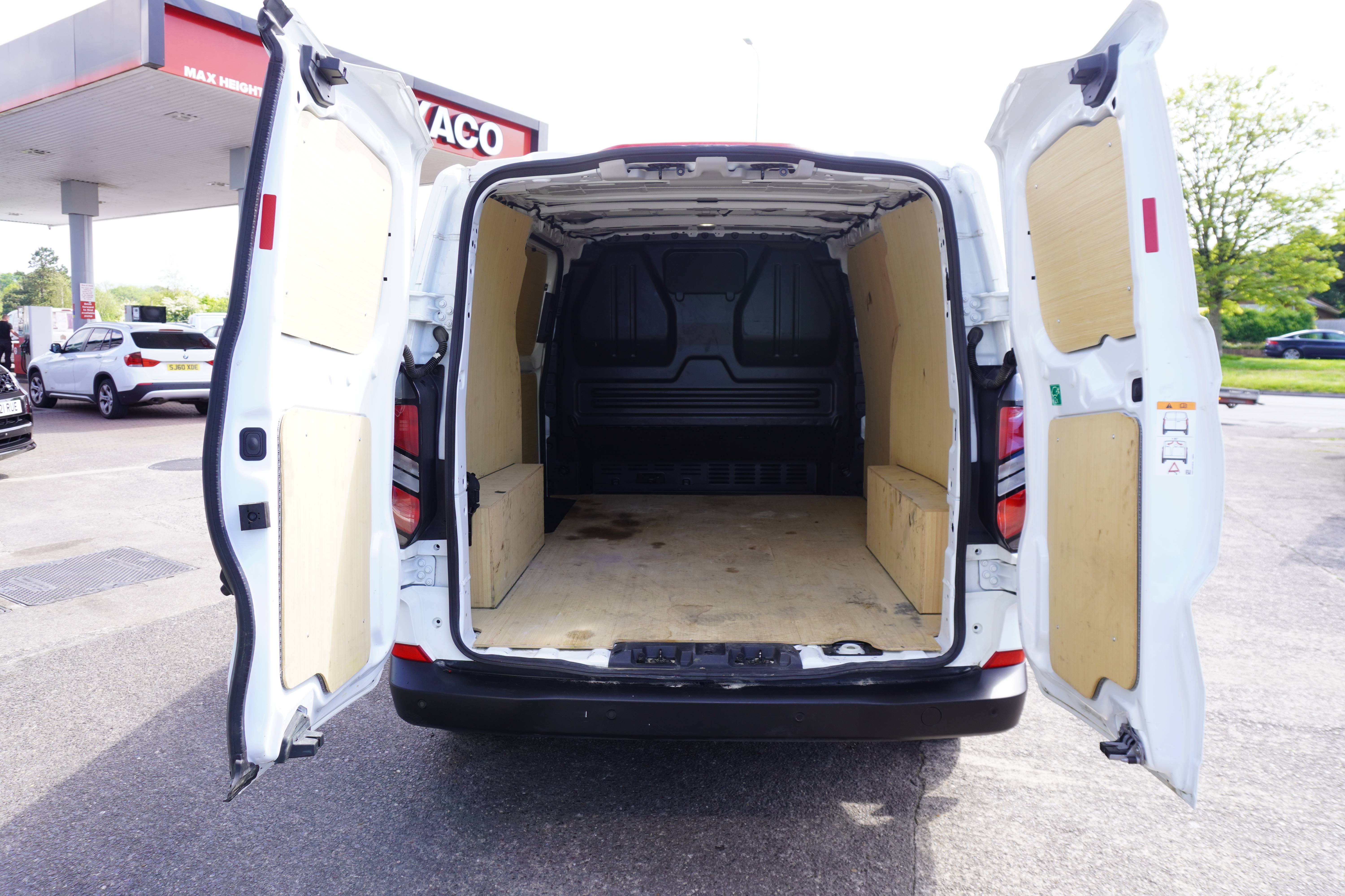 2025 25 FORD TRANSIT CUSTOM