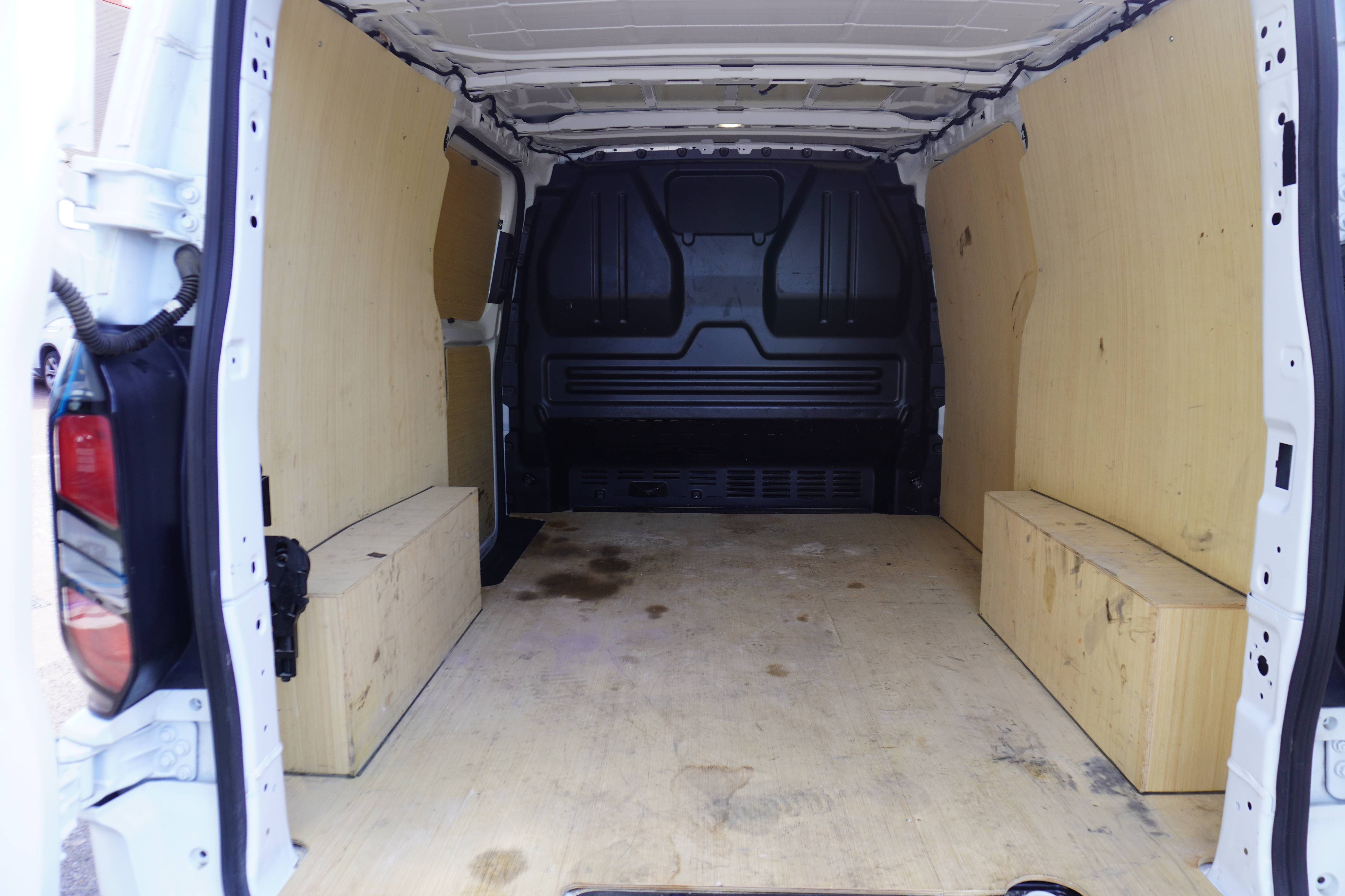 2025 25 FORD TRANSIT CUSTOM