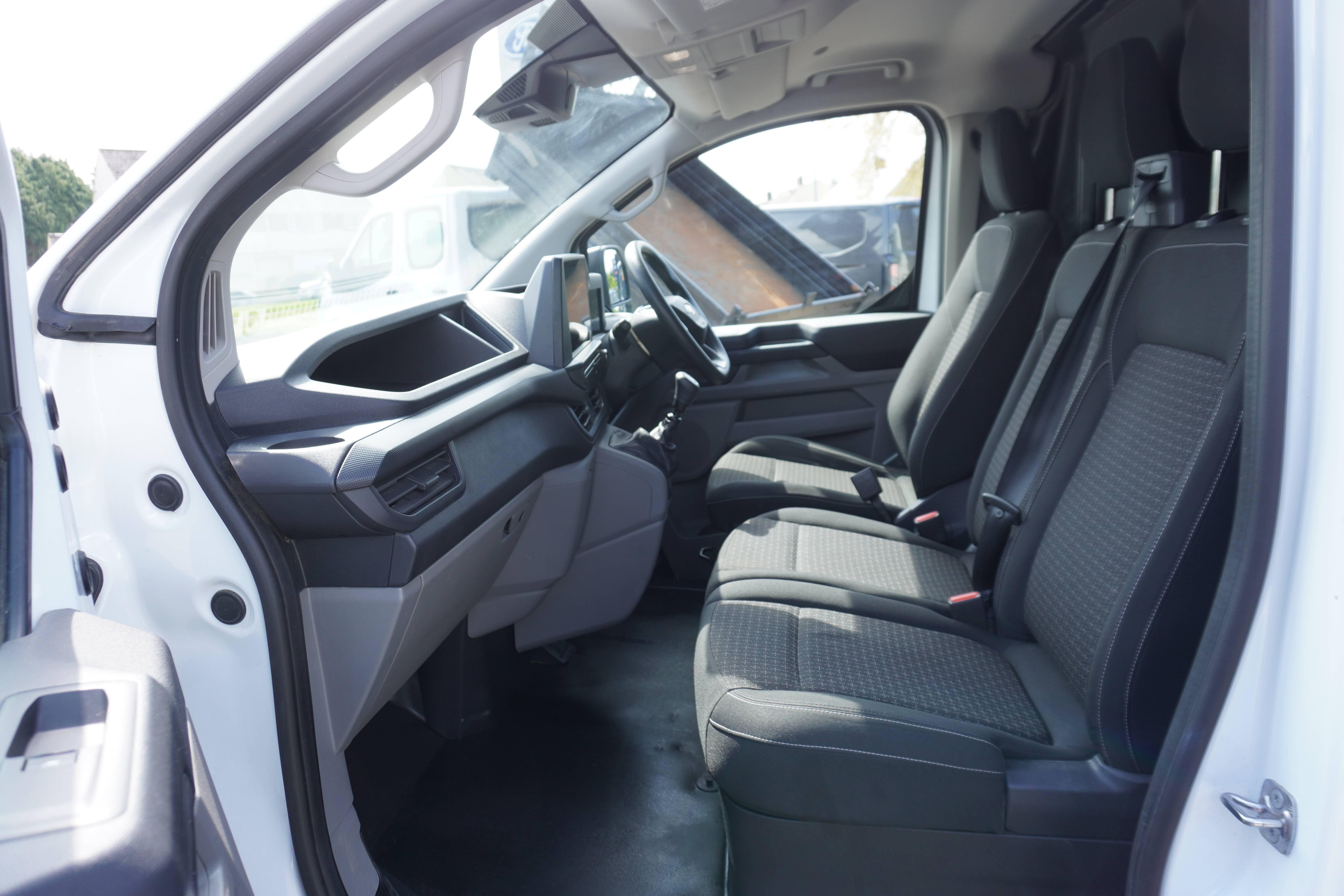 2025 25 FORD TRANSIT CUSTOM