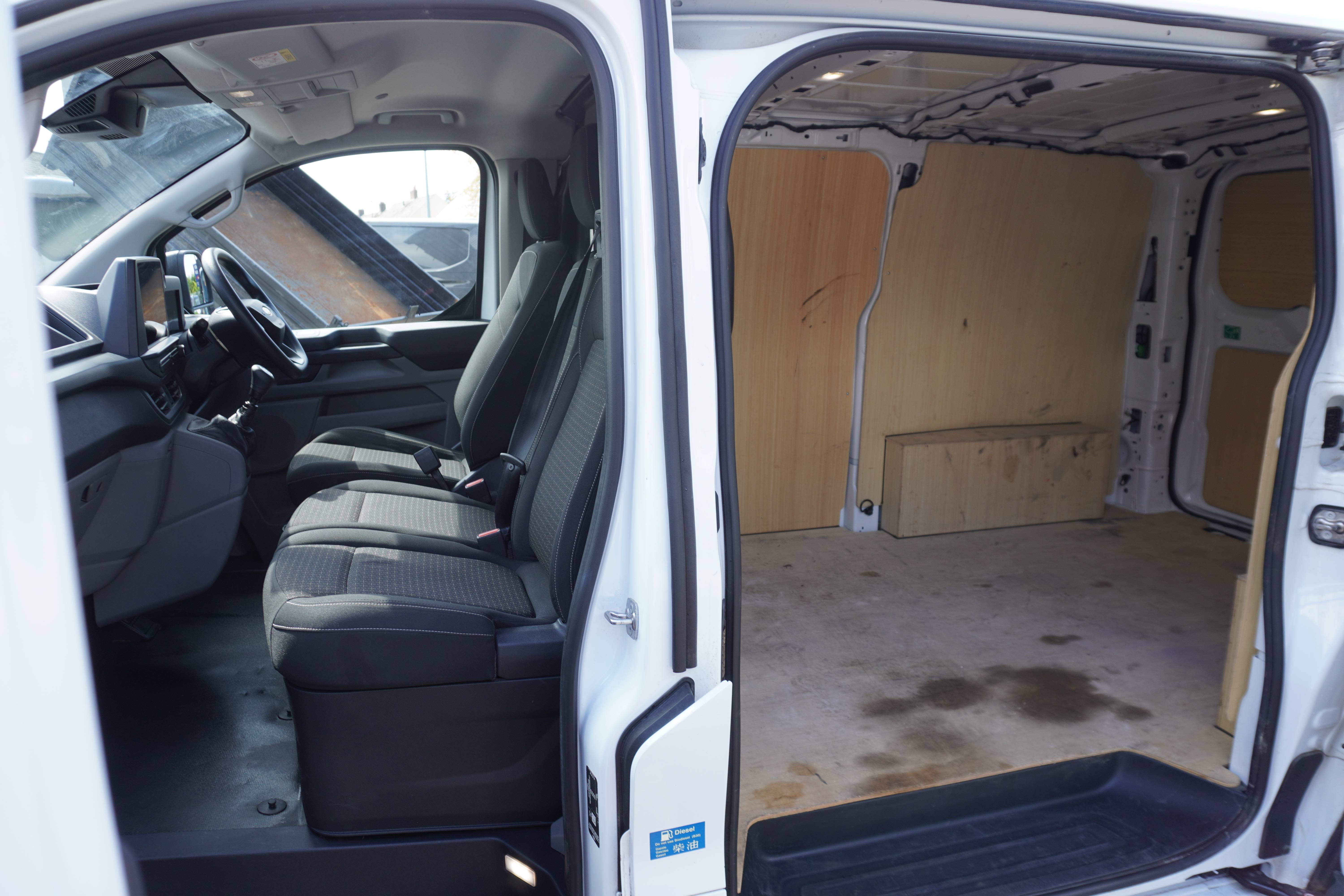2025 25 FORD TRANSIT CUSTOM